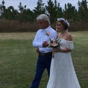 Meet your Posher, Leslie